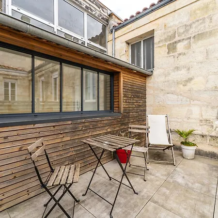 Superbe Avec Terrasse En Centre Bordéus